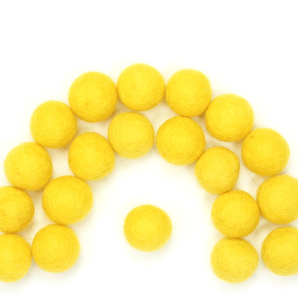 Felt Beads // Ball Garland DIY // diy Mobile // diy Necklace // Wool Balls // Poms // CANARY YELLOW // 1 cm 1.5 cm 2 cm 2.5 cm 3 cm 4 cm