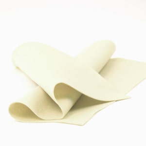 100-Prozent-Wollfilz-Blatt in der Farbe IVORY - 48 x 18 Zoll Wollfilz-Blatt - Merino Wollfilz
