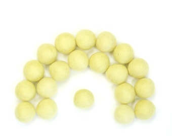 Felt Poms // Ball Garland DIY // diy Mobile // diy Necklace // Wool Felt Balls // Bead // LEMON CHIFFON // 1 cm 1.5 cm 2 cm 2.5 cm 3 cm 4 cm