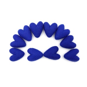 Corazones de fieltro azul brillante / Mini corazones / Guirnalda de mini corazones / Corazones de San Valentín / Regalo de San Valentín / Decoración de San Valentín / Rellenos para cuencos