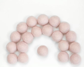 Wool Felt Balls // Felt Ball Garland DIY // diy Mobile // diy Necklace // Pom // Beads // HEAVENLY PINK // 1 cm 1.5 cm 2 cm 2.5 cm 3 cm 4 cm