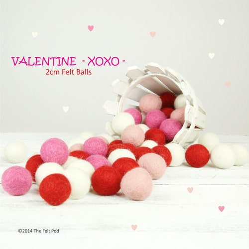 Wool Felt Balls // Felt Ball Garland DIY // Diy Mobile // Diy Etsy