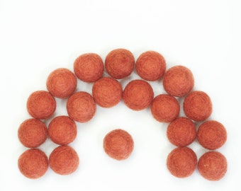 Garland DIY Felt Balls // Felt Poms // Felt Beads // Felt Garland // AUTUMN - New Color