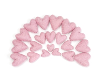 Pink Felt Hearts -  3 to 4 cm - 10 count - Color PASTEL PINK - Wool Felt Hearts