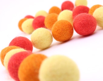 Wool Felt Balls // DIY Garland // DIY Mobile // DIY Necklace // Wool Beads // Sunburst Color Set // 2.5 cm // 30 Count