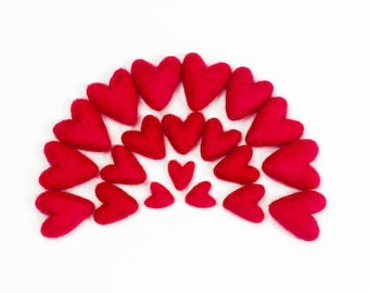 Felt Hearts -  3 to 4 cm - 10 count - Color RED - Wool Felt Hearts