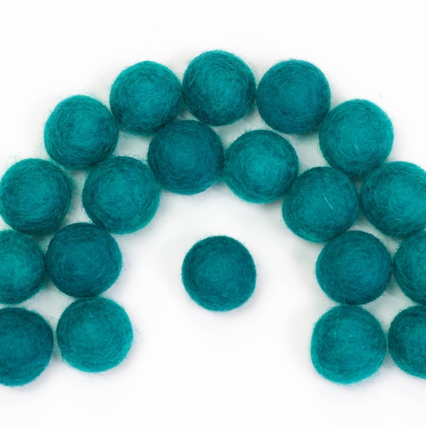 Felt Poms // Felt Ball Garland DIY // diy Mobile // diy Necklace // Wool Felt Balls // Wool Beads // LIGHT PEACOCK // 2.5 cm