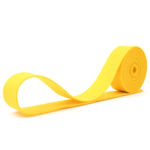 Wollfilzband - 100 Prozent Wollfilz in der Farbe BUTTERCUP - 2 Meter x 2 Meter - Merinowollfilz - Gelb