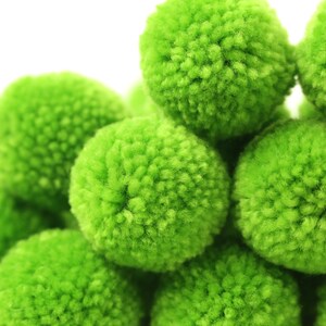 Garenpoms - P22 LIMOENGROEN Garen Pom Pom