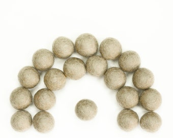 Wool Felt Balls // Felt Ball Garland DIY // DIY Mobile // diy Necklace // Poms // Wool Beads // BISQUE // 1 cm 1.5 cm 2 cm 2.5 cm 3 cm 4 cm