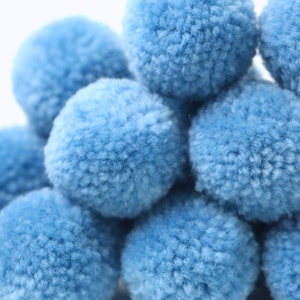Yarn Poms -  P08 CAROLINA BLUE Yarn Pom Pom