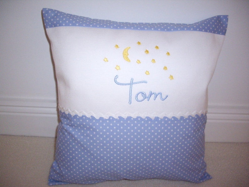 Children's Baby Name Pillow Tom image 1