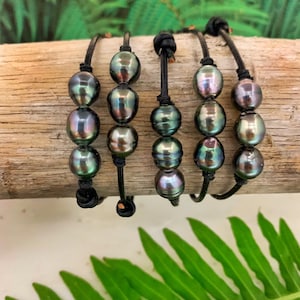 Bracciale di perle di Tahiti – 3 perle su pelle nera o marrone, design unisex