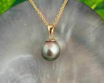 One-of-a-Kind Light Champagne Tahitian Pearl Pendant 18k gold , tahitian pearl necklace , tahitian pearl jewelry