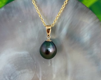 RADIANT and Rich Dark Peacock Tahitian Pearl Teardrop Pendant 18k solid gold , tahitian pearl necklace , tahitian pearl jewelry