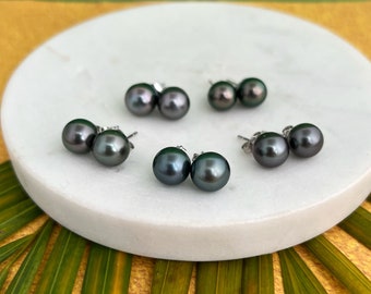 Beautiful Tahitian Pearl Stud Earrings , tahitian pearl studs , tahitian pearl studs, tahitian pearl earrings, tahitian pearl jewelry, lot3