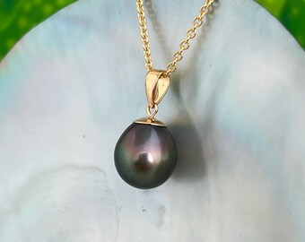 BEAUTIFUL Genuine Dark Peacock Tahitian Pearl Teardrop Pendant 18k solid gold , tahitian pearl necklace , tahitian pearl jewelry