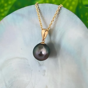 Genuine Classic Peacock Tahitian Pearl Pendant 18k solid gold , tahitian pearl necklace , tahitian pearl jewelry