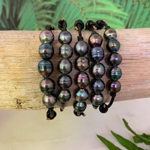 Tahitian Pearl bracelet • Adjustable Leather with 5 black pearls • Genuine natural colors • organic gemstone • Made in Hawaii
