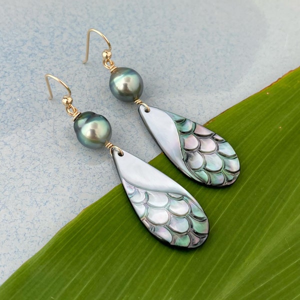 Mermaid Scale Tahitian Pearl and Hand Carved Mother Of Pearl Earrings , tahitian pearl , tahitian pearl earrings , hawaiian jewelry