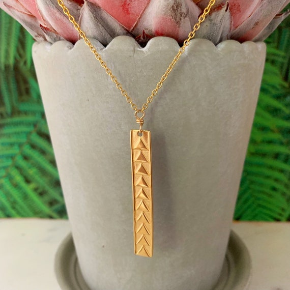 Hawaiian bar best sale necklace