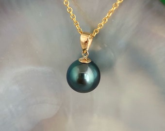 Vibrant Deep Ocean Blue Tahitian Pearl Pendant 18k solid gold , tahitian pearl necklace , tahitian pearl jewelry , tahitian pearl