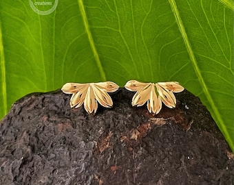 Naupaka Stud Earrings in Gold Vermeil or Sterling silver – Hawaiian Flower Design • Nature-Inspired Jewelry • Dainty gift