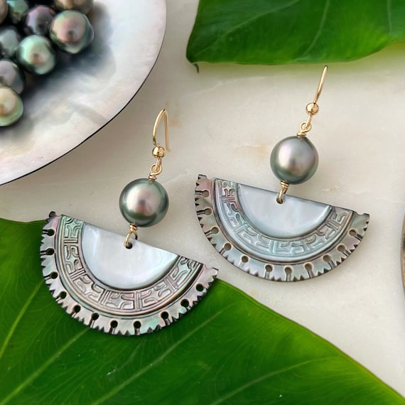 Mother of Pearl Chic Studs – Salty Accessories