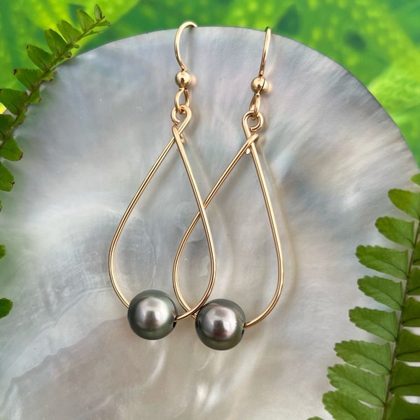 Tahitian Pearl Hoops , tahitian pearl , tahitian pearl earrings , tahitian pearl teardrop earrings , tahitian pearl hoop earrings , hawaii