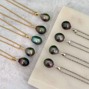 Tahitian Black Pearl Pendant: Gold and Sterling silver • Minimalist jewelry