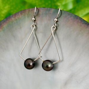 DOORBUSTER Modern Tahitian pearl dangle earrings • Sterling silver jewelry