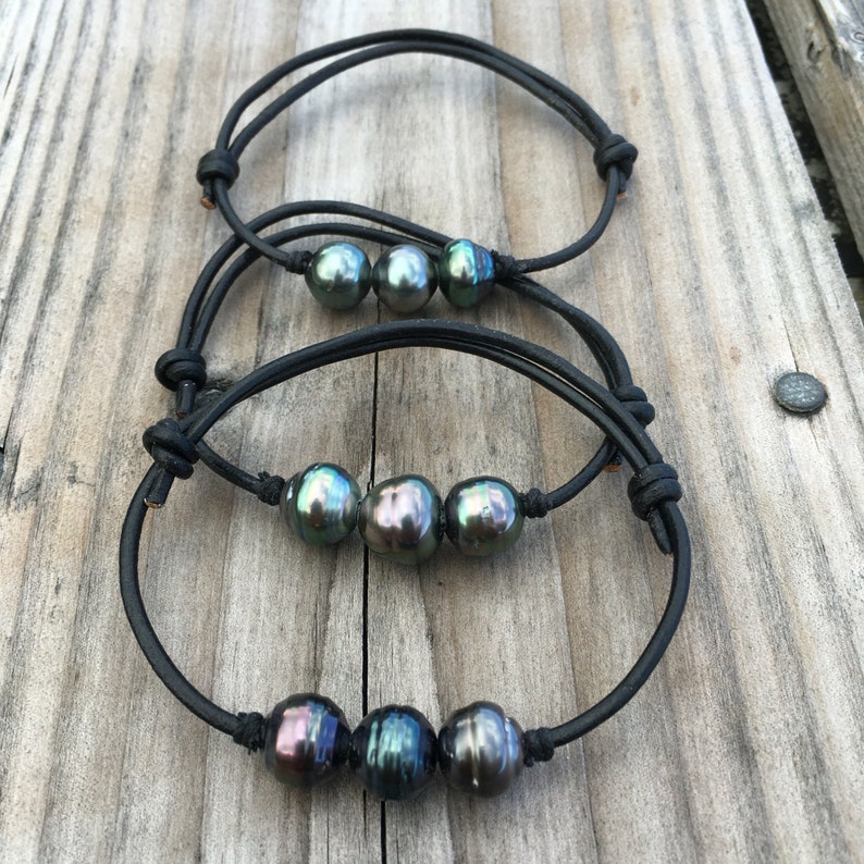 tahitian pearl bracelet , tahitian pearl leather , tahitian pearl on leather , tahitian pearl and leather , tahitian pearl jewelry , perle image 3