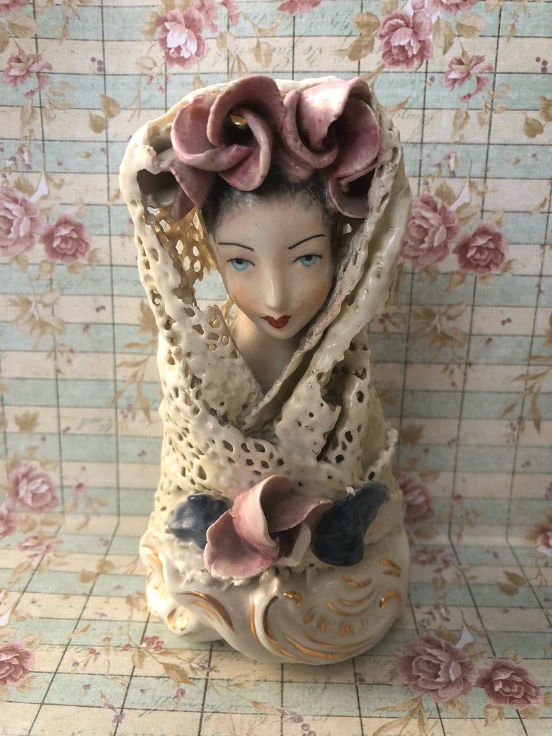Vintage Statue Figurines Collectables Statue Feminine Etsy