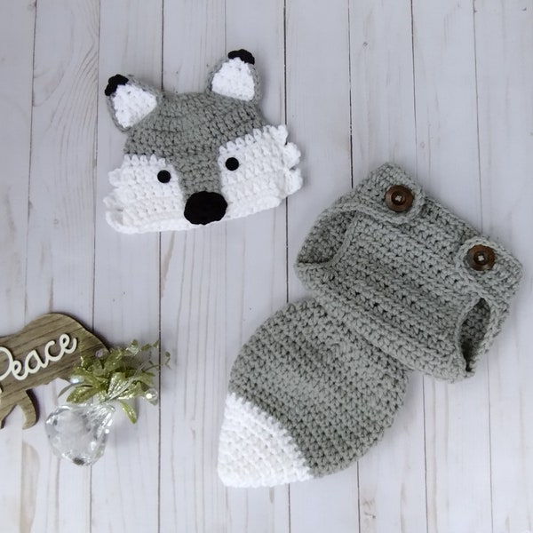 Crochet Wolf Hat and Diaper Cover, newborn wolf Hat, baby Fox Outfit, Newborn Photo Prop, Baby Gift, newborn animal hat