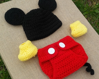 Handmade Crochet Newborn baby boy Mickey Mouse Hat Diaper Cover and booties, PHOTO PROP, Mickey hat and diaper cover set red