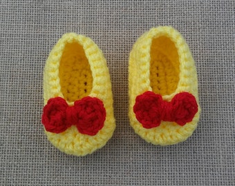 Baby Girl Booties, Newborn Mary Jane's, Crochet baby shoes, Handmade infant shoes, Baby shower gift, Newborn baby slippers, baby crib shoe,