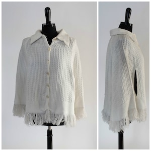 Vintage White Knit Shawl Cape Glentey Fringe Button Front Poncho 60s 70s Hippie Boho