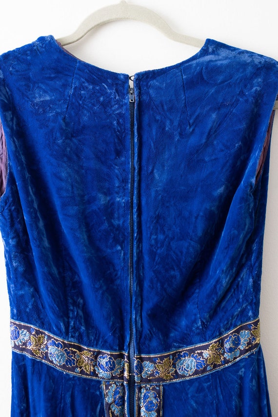 Vintage 60s Blue Velvet Maxi Dress Sleeveless Emp… - image 7