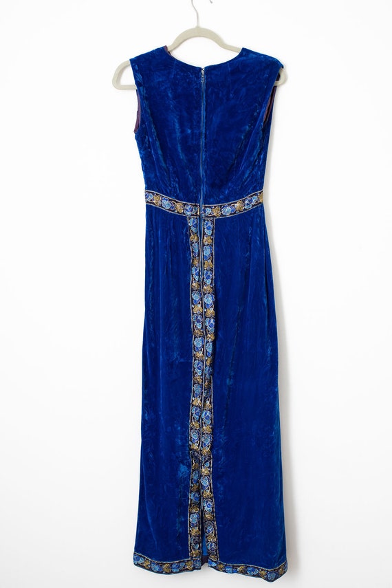 Vintage 60s Blue Velvet Maxi Dress Sleeveless Emp… - image 2