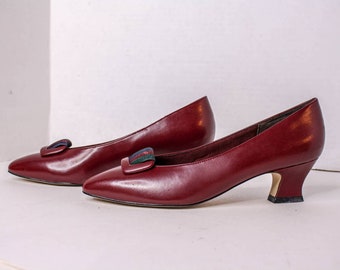 Vintage Life Stride Pumps Red Leather Stripe Buckle Detail Slip On Style 7 1/2W 70s 80s