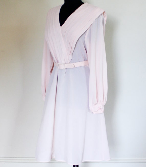 Vintage Pastel Peach Pleated V Neck Dress Belted … - image 4