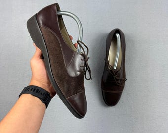 Women s Salvatore Ferragamo Boutique Brown Leather Suede Lace-Up Shoes Size 10 / 40.5 / 26cm