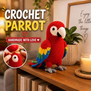 Puede incluir: Un loro de ganchillo en rojo, azul, amarillo y verde con una mancha blanca en la cara y un pico claro. La imagen incluye el texto CROCHET PARROT y HANDMADE WITH LOVE, además de un recuadro que muestra el proceso de ganchillo con hilo rojo.