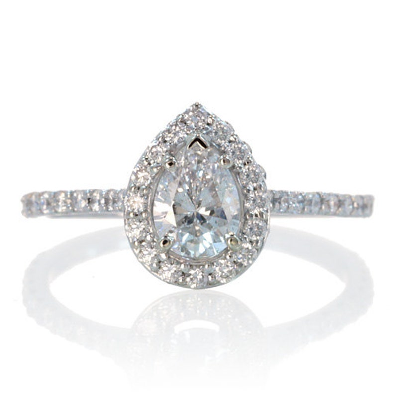 solitaire teardrop engagement ring