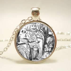 Bookish Gifts Alice In Wonderland Necklace Queen Of Hearts Pendant Classic Literature Jewelry Gift Ideas For Book Lovers