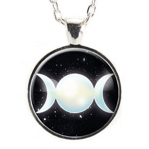 Aesthetic moon necklace deals