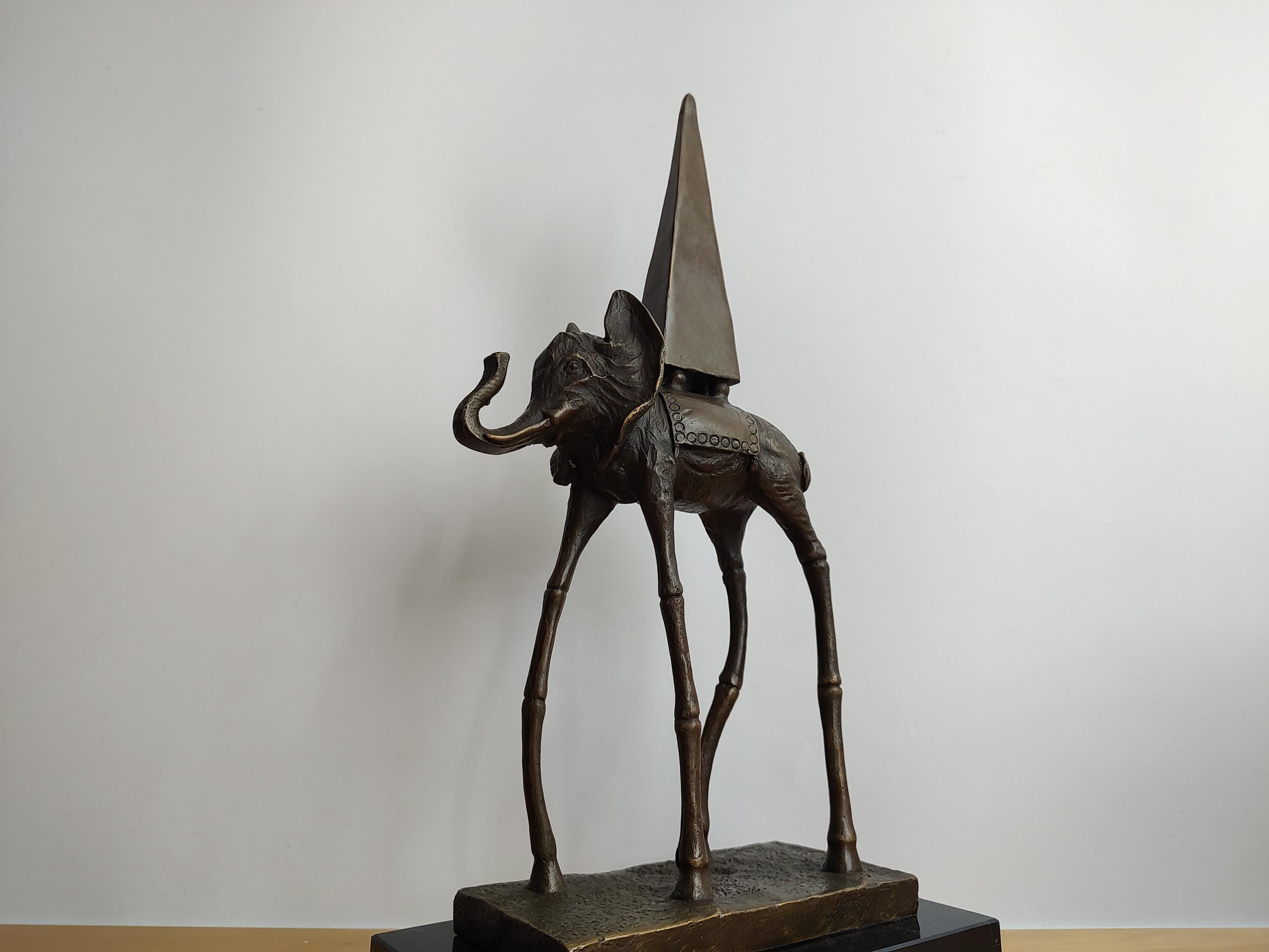 Dali elephant sculpture - Etsy 日本