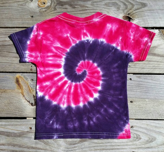 Camiseta tie dye morada sale