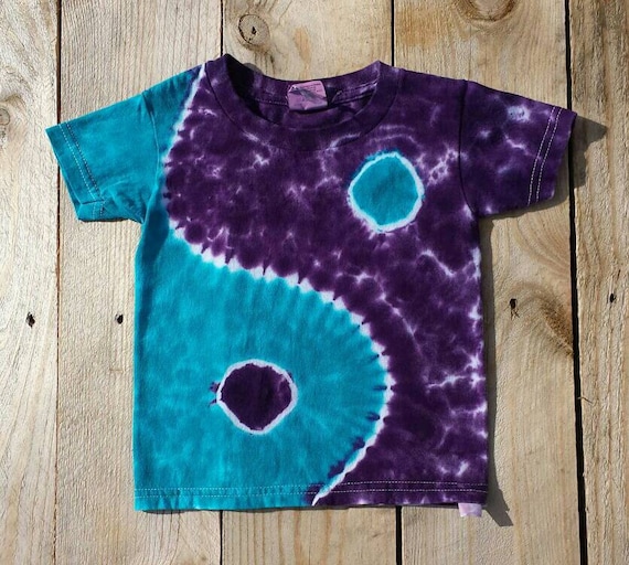 2T Toddler Blue an Purple Ying Yang Tie Dye Tshirt,  Boys Shirt. Girls Top, Hippie Kids, Ready to ship