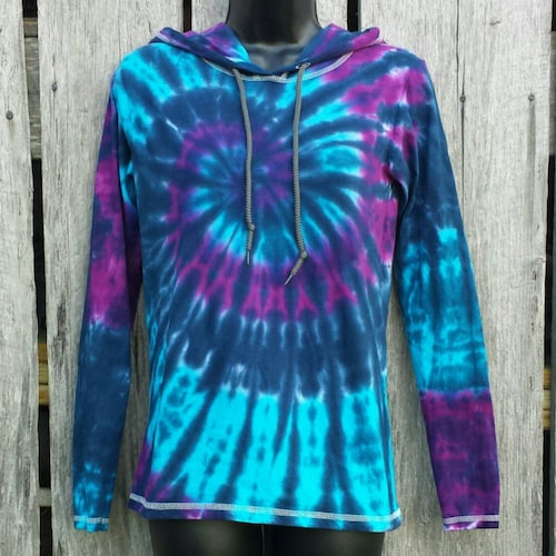 tie dye shirt hoodie